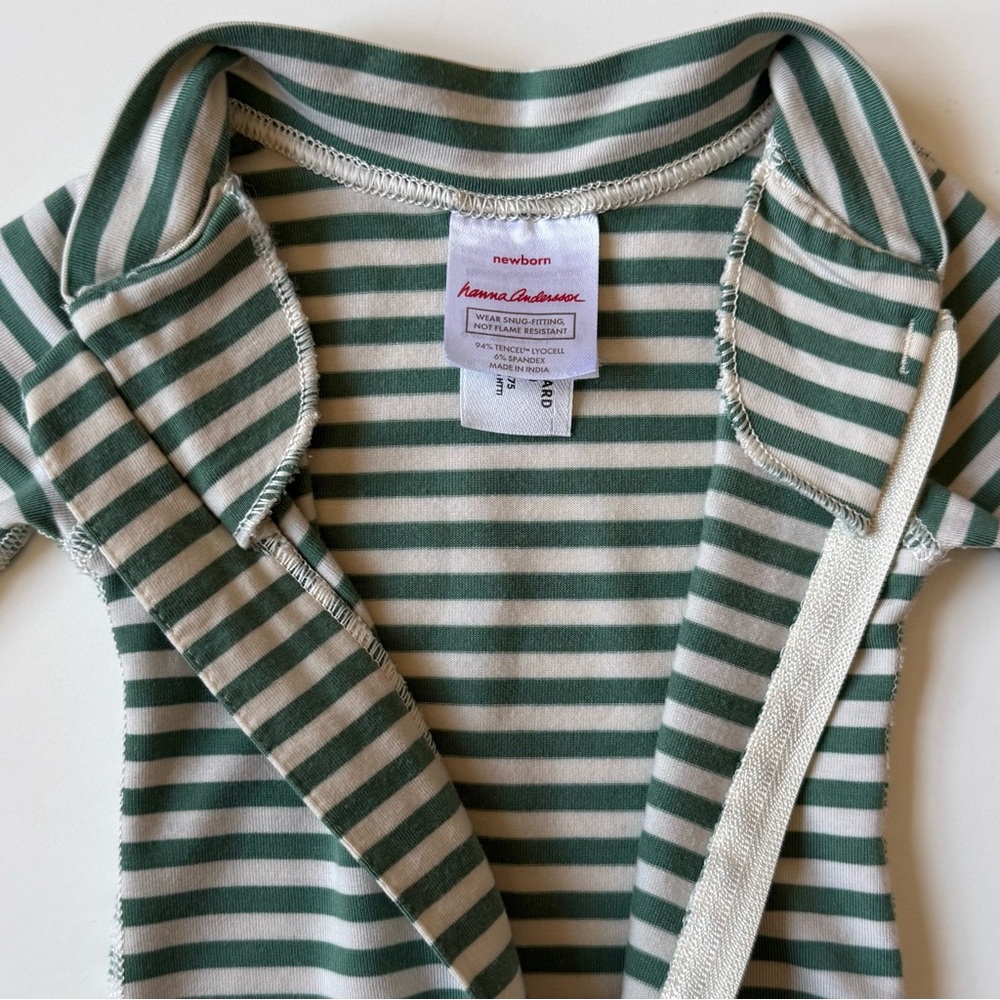 Hanna Andersson Newborn Unisex 2-Way Zip Sleepers in HannaSoft - Bundle of 3 - Picture 11 of 16